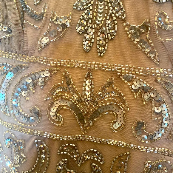 Adrianna Papell Gown. Size 8. Platinum color. - Picture 4 of 11